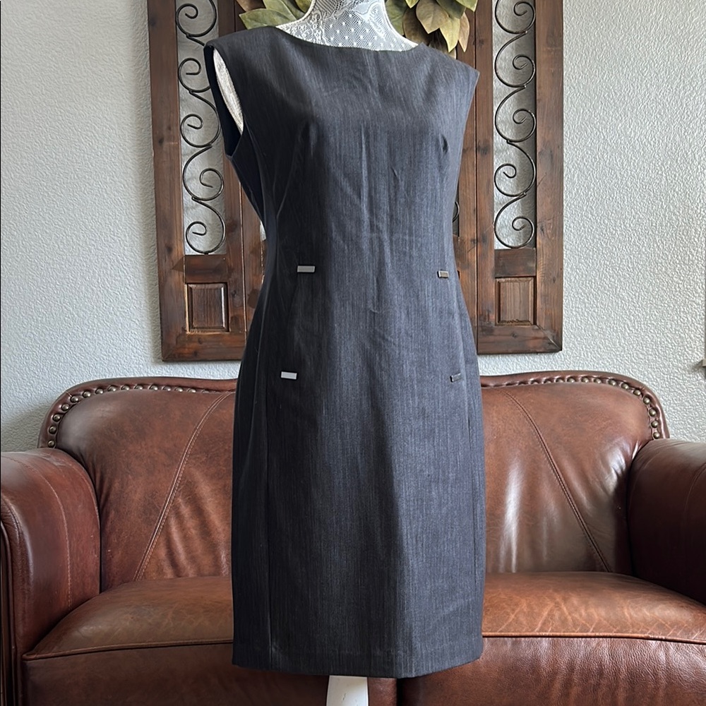 Calvin Klein Gray Sleeveless Sheath Dress